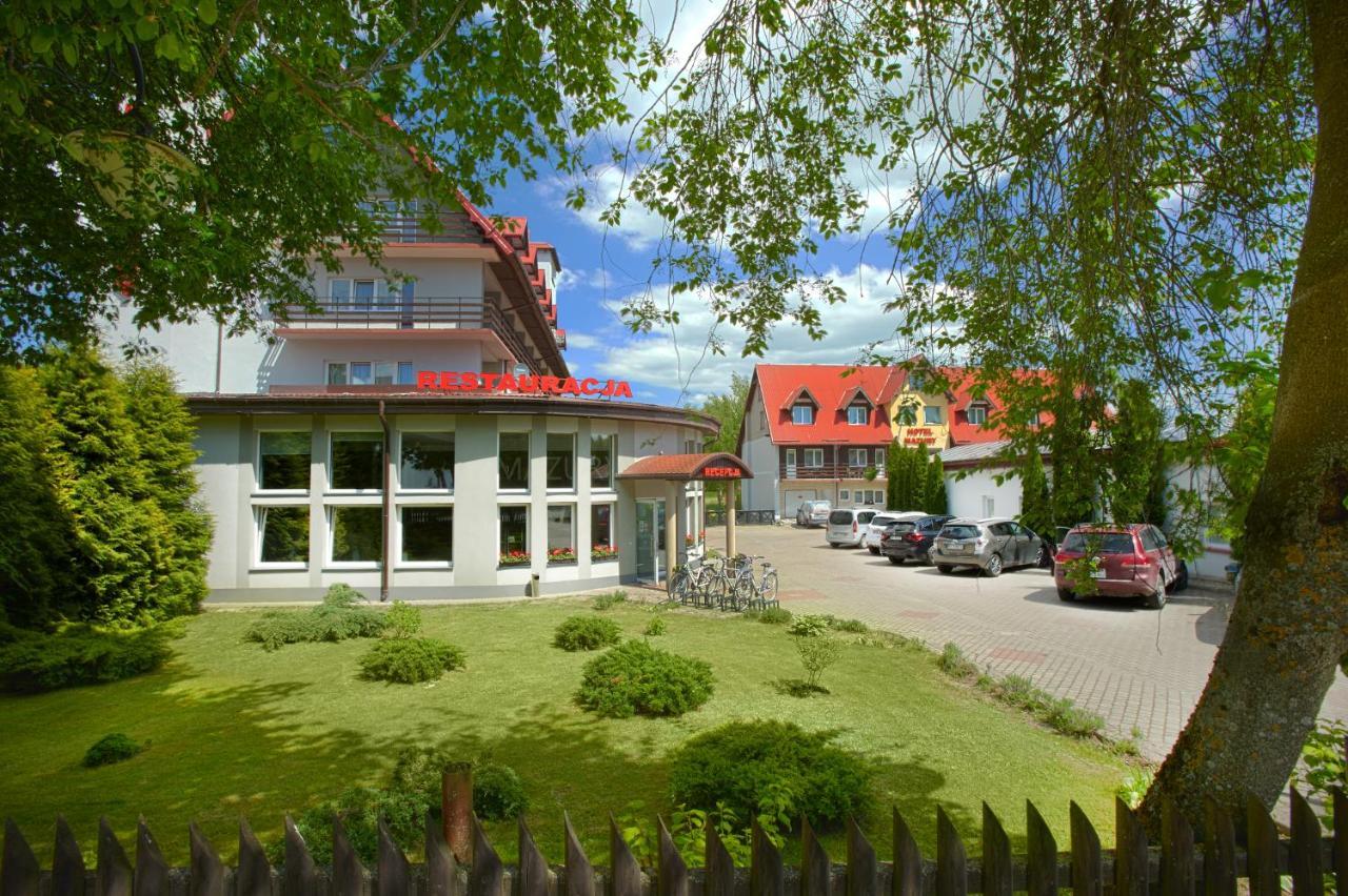 Hotel Mazury ギジツコ エクステリア 写真