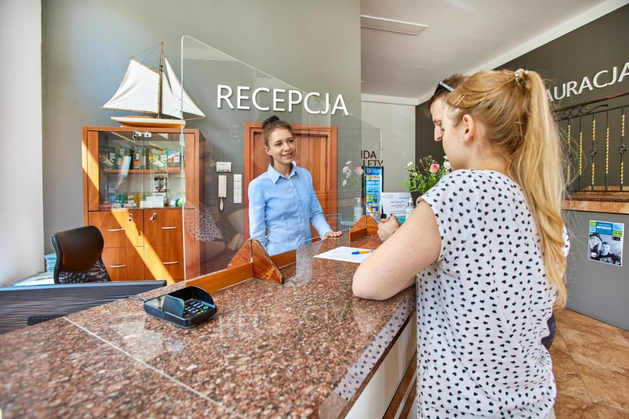 Hotel Mazury ギジツコ エクステリア 写真