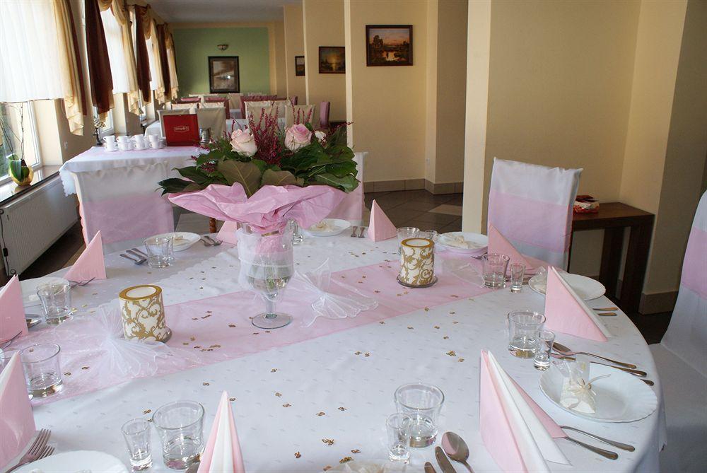 Hotel Mazury ギジツコ エクステリア 写真