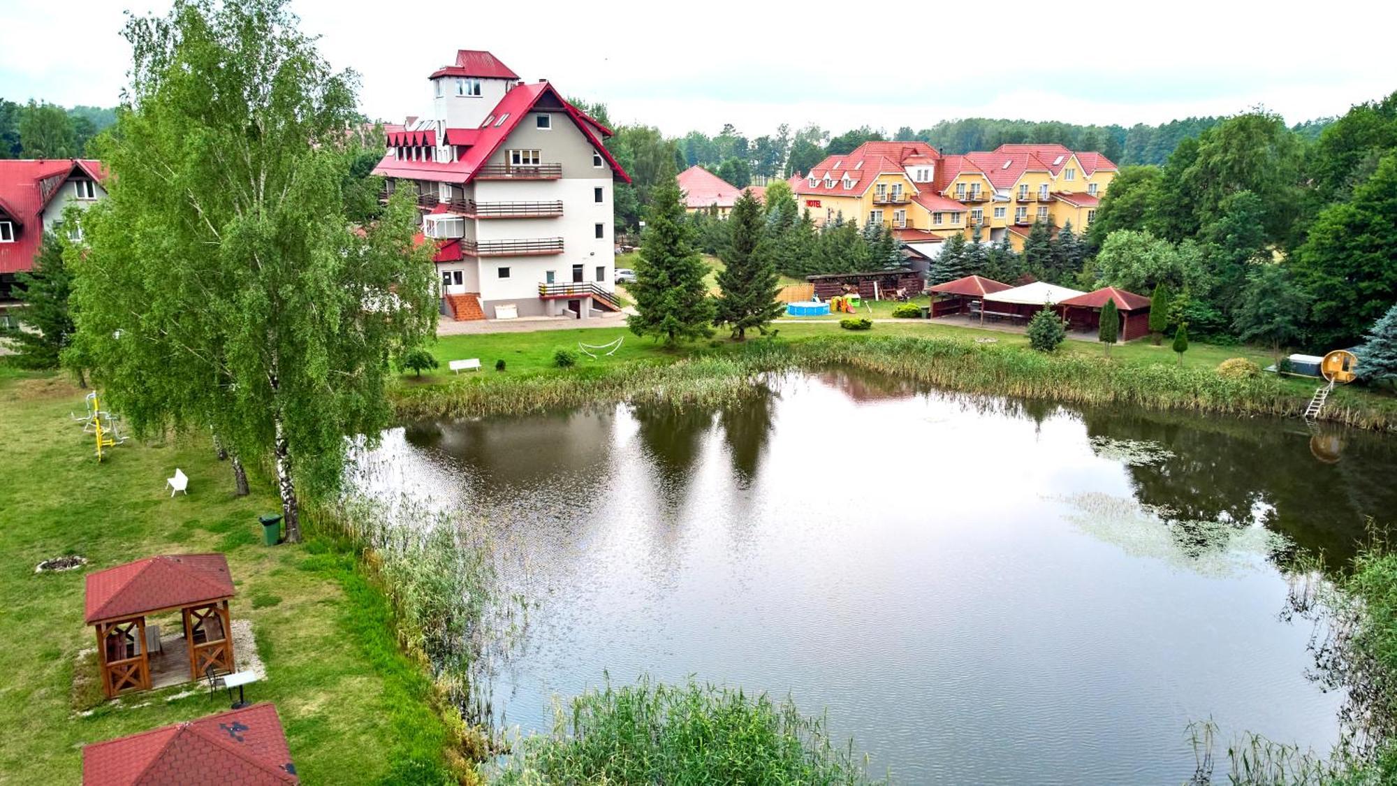 Hotel Mazury ギジツコ エクステリア 写真