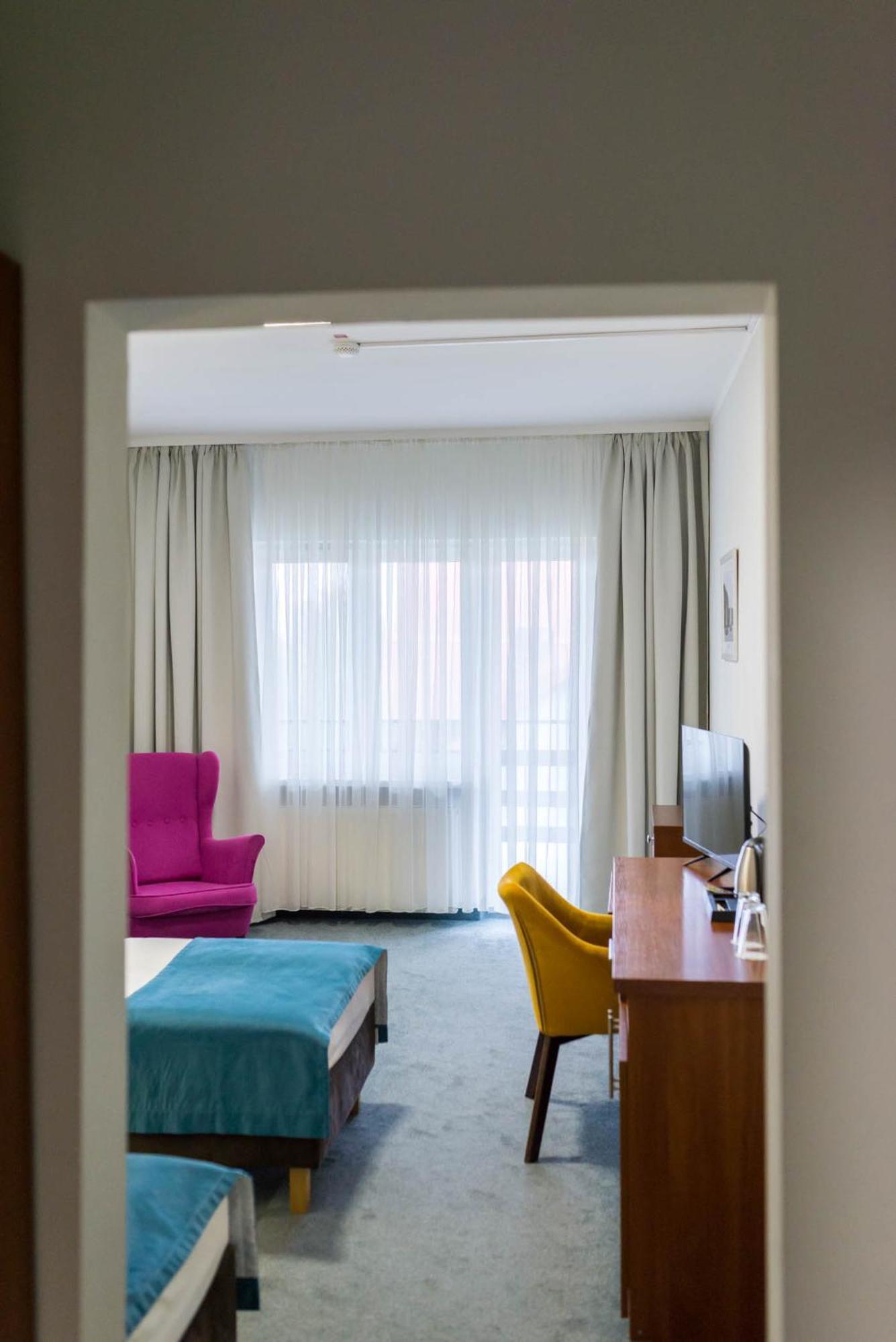 Hotel Mazury ギジツコ エクステリア 写真
