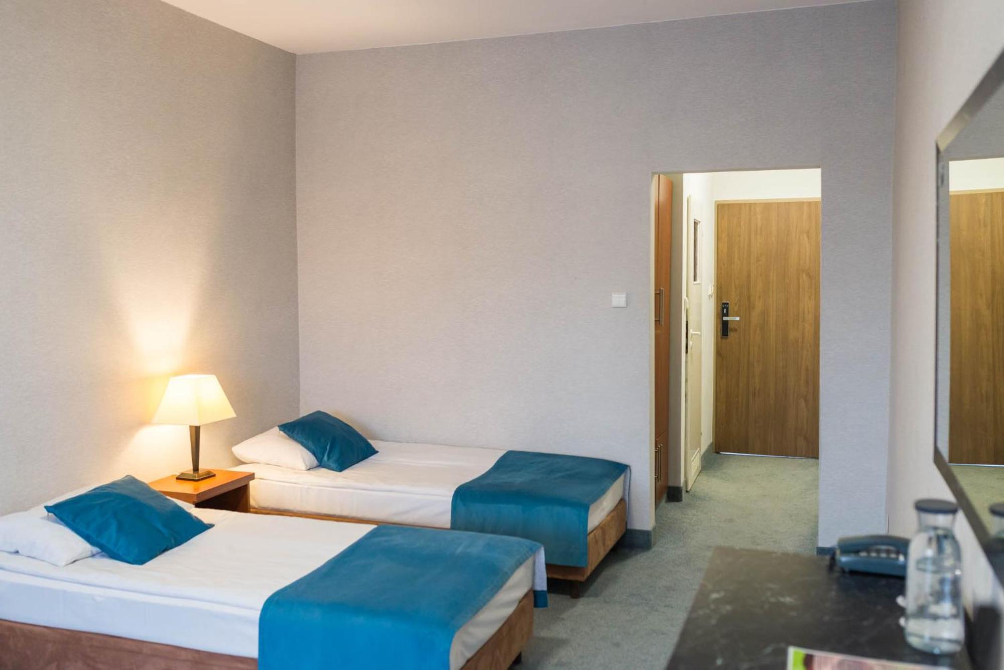 Hotel Mazury ギジツコ エクステリア 写真