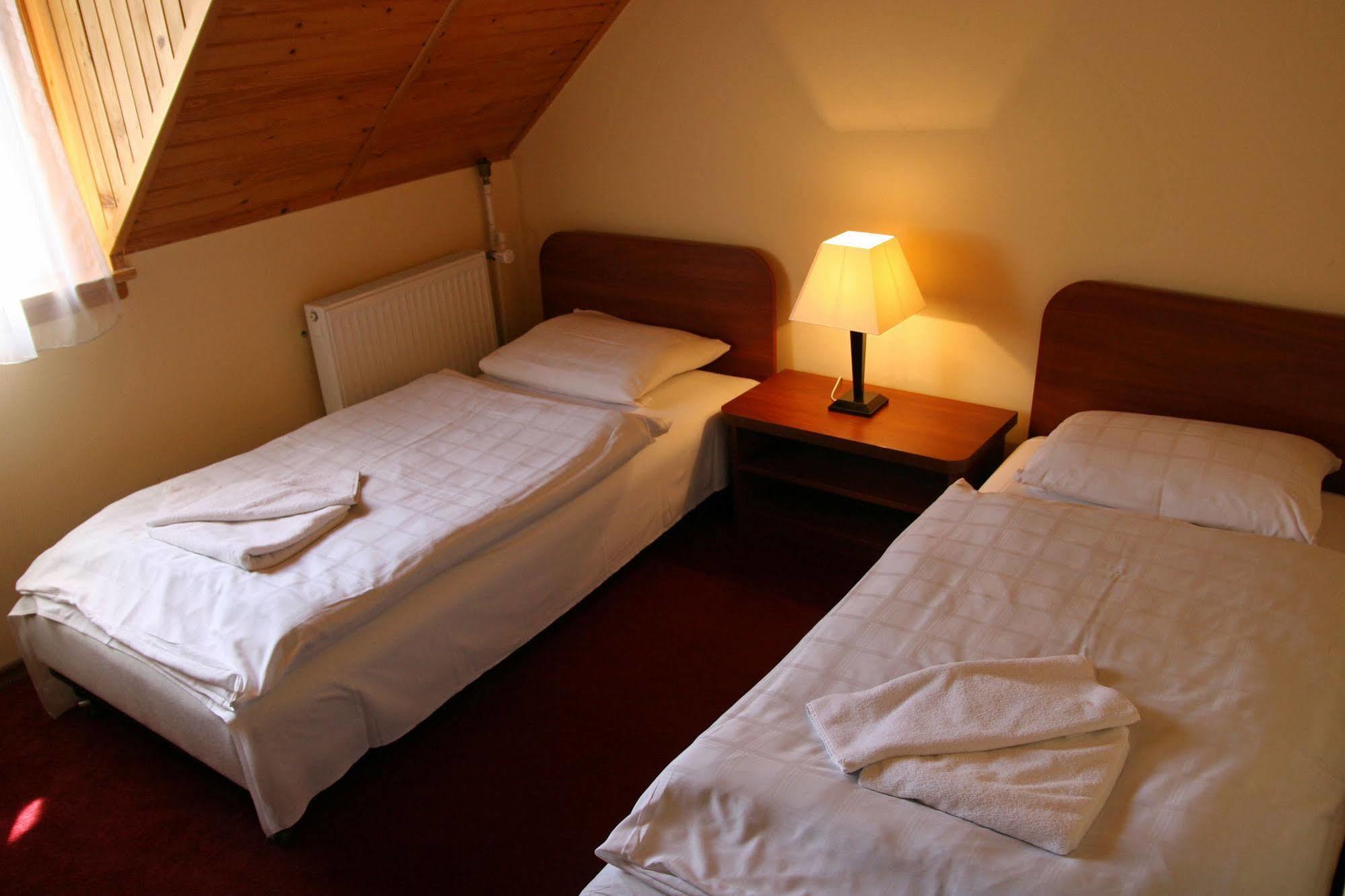 Hotel Mazury ギジツコ エクステリア 写真